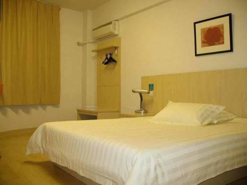 Jinjiang Inn - Shanghai Xinsong Road Exterior photo
